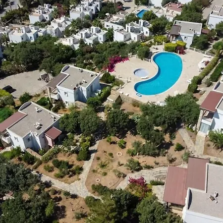2 Bedroom House With A Fantastic View Of Guemuesluek * Бодрум